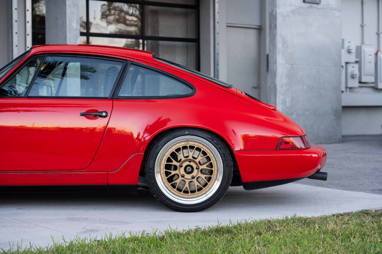 Porsche-911-1990-Coupe-20