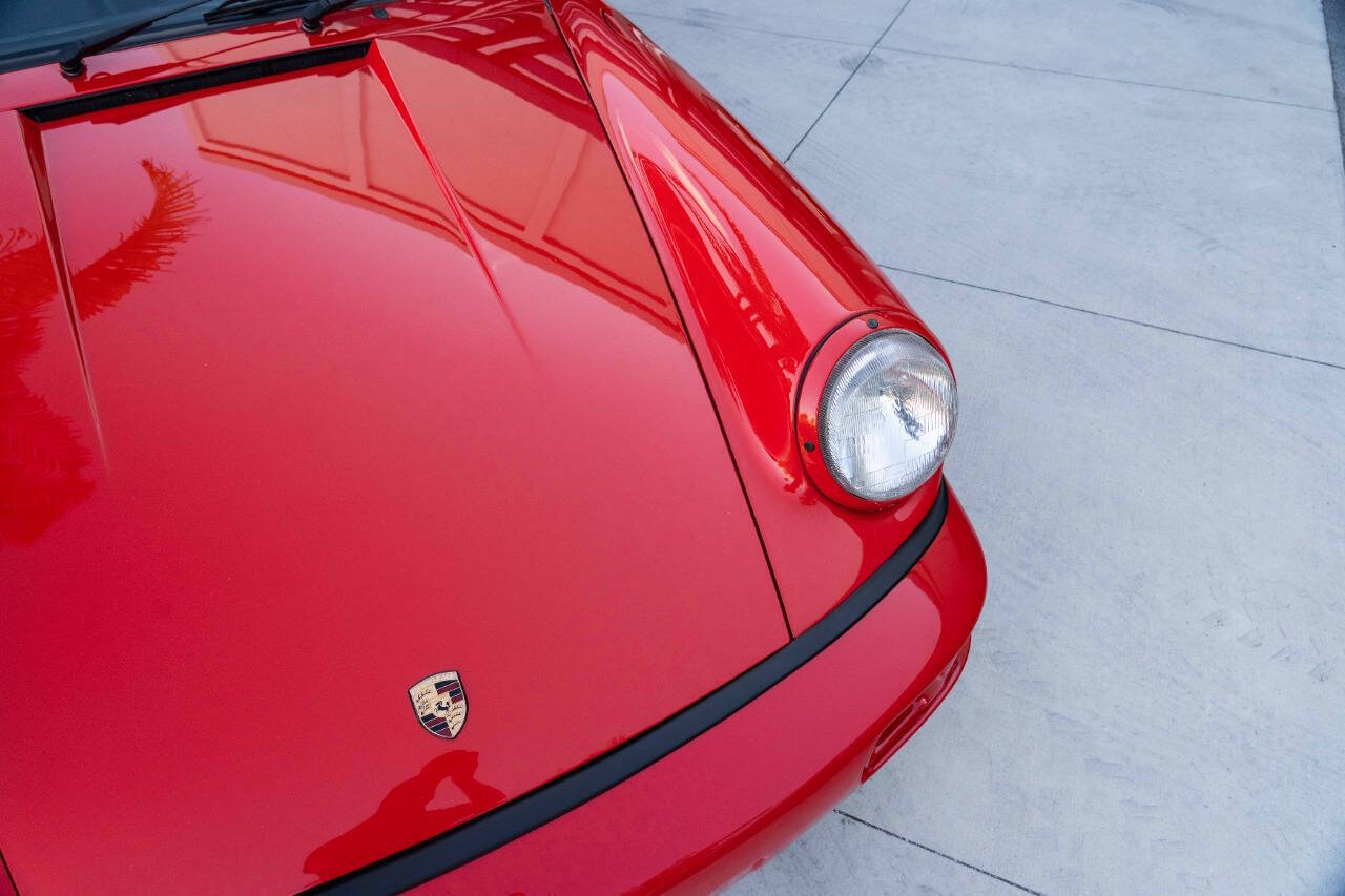 Porsche-911-1990-Coupe-25