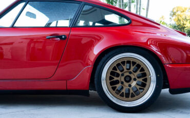 Porsche-911-1990-Coupe-33
