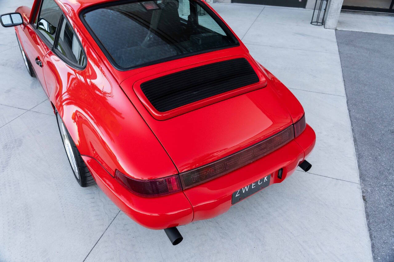 Porsche-911-1990-Coupe-34