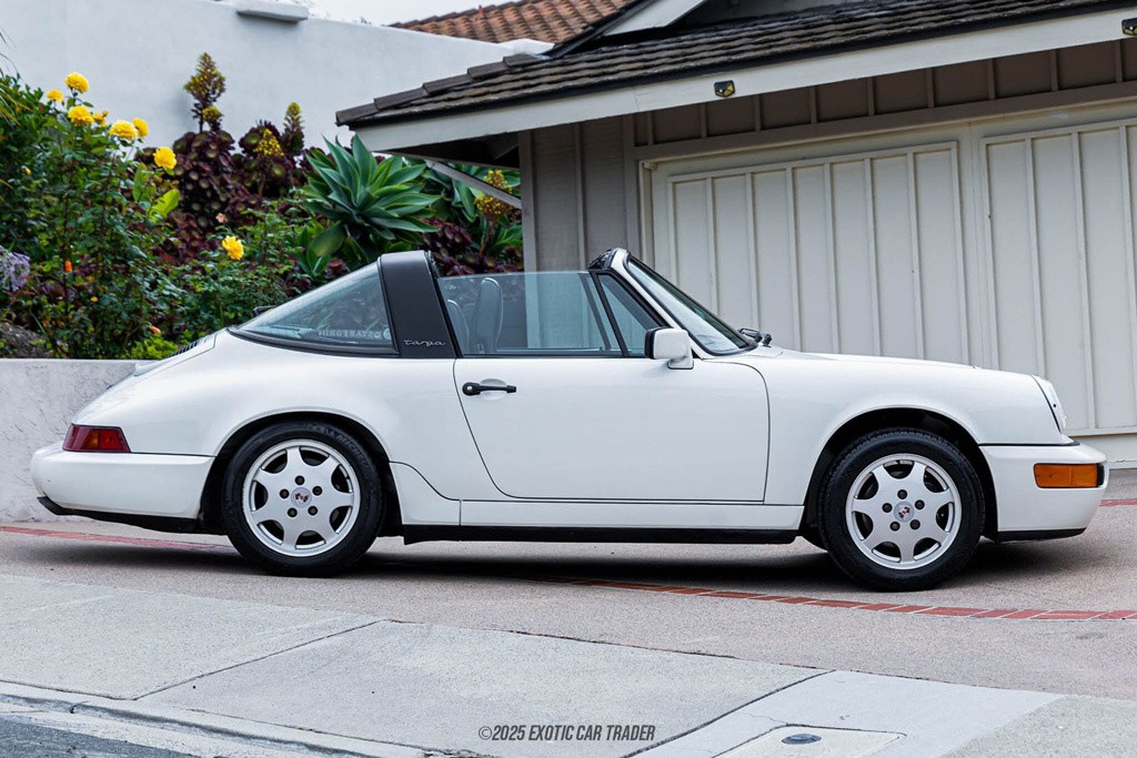 Porsche-911-1990-Coupe-8