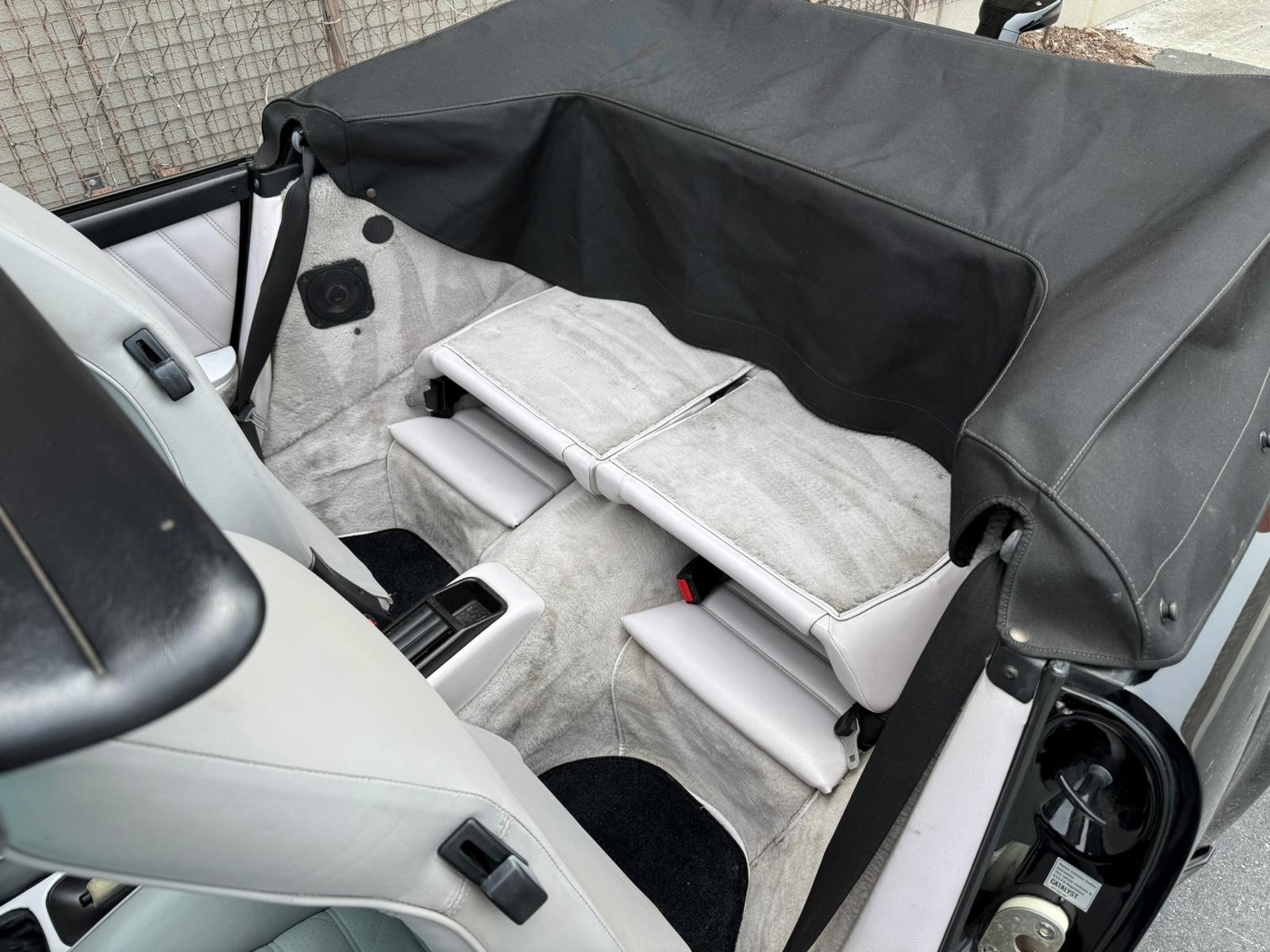Porsche-911-1991-9
