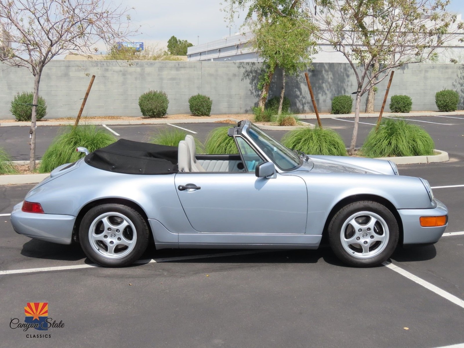 Porsche-911-1991-Convertible-38