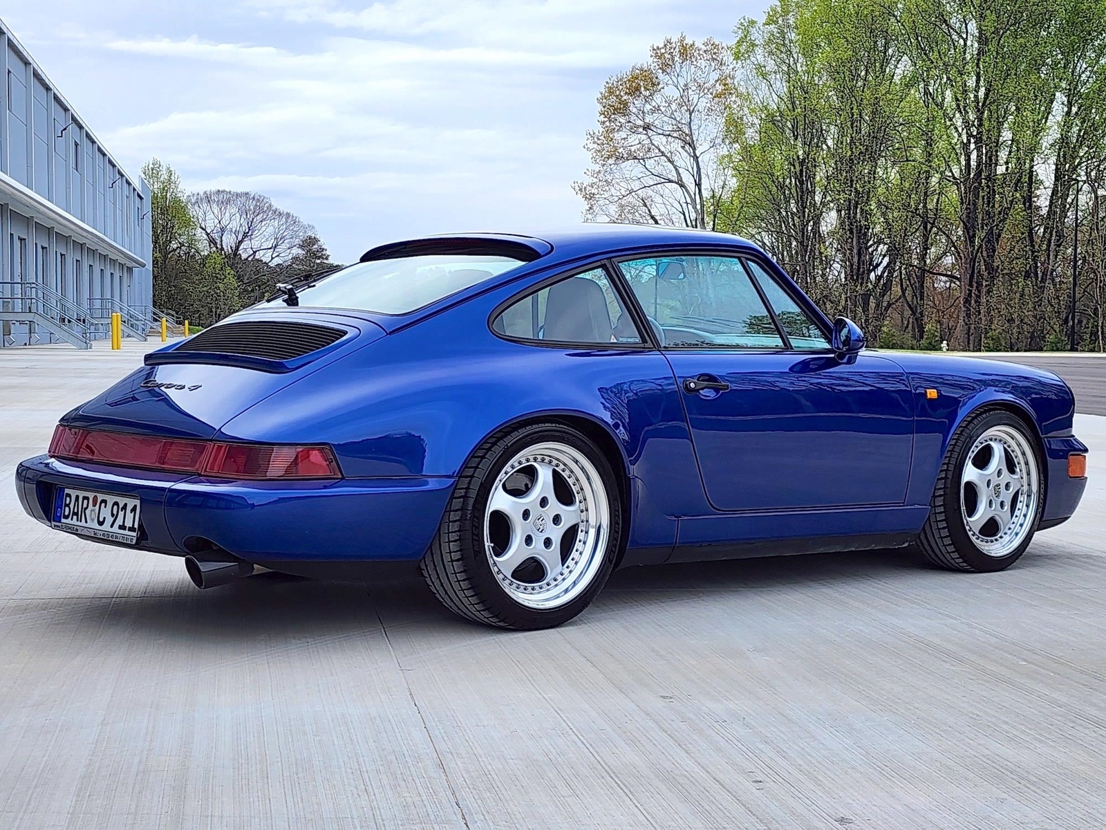 Porsche-911-1993-Coupe-15