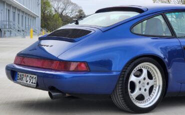 Porsche-911-1993-Coupe-17