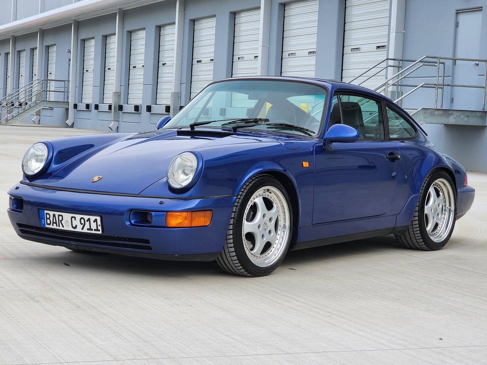 Porsche-911-1993-Coupe-2
