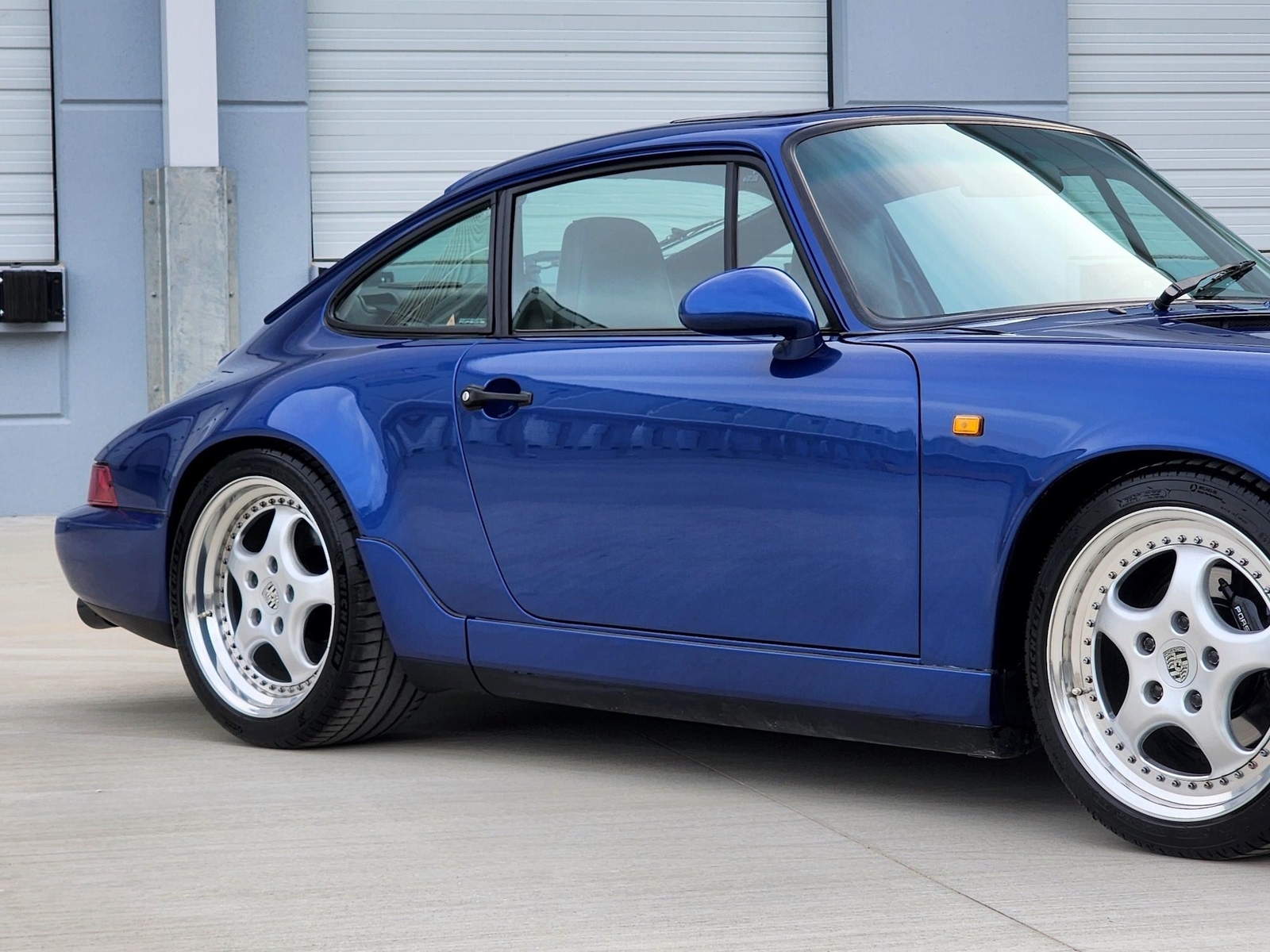 Porsche-911-1993-Coupe-20
