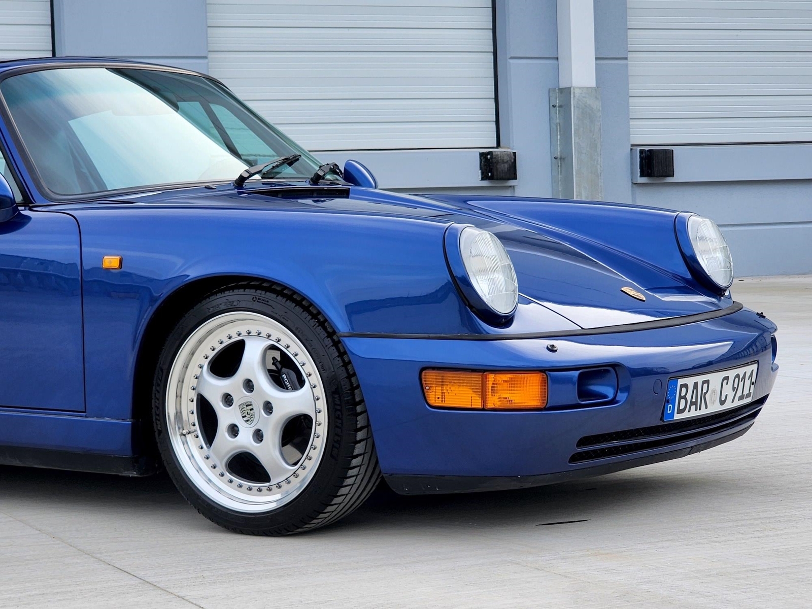 Porsche-911-1993-Coupe-21