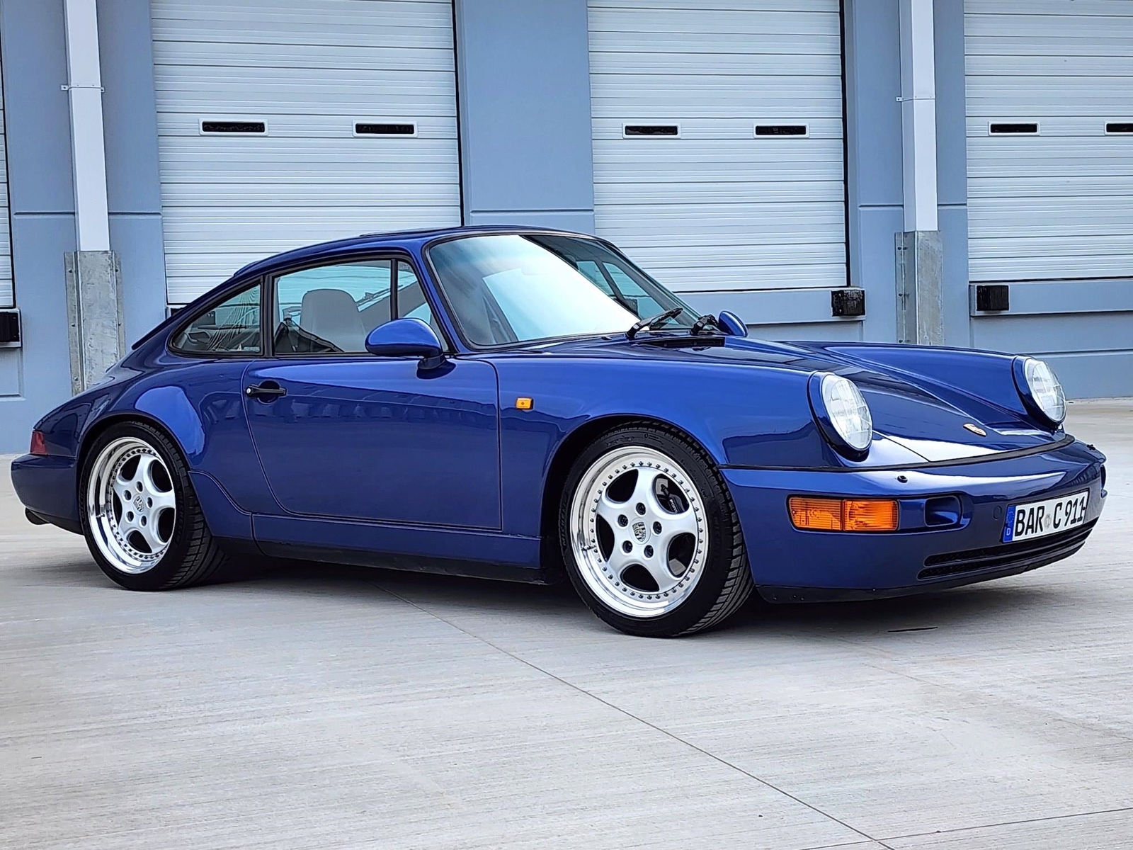 Porsche-911-1993-Coupe-22