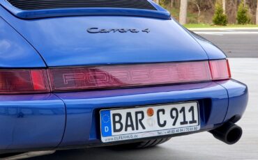 Porsche-911-1993-Coupe-36