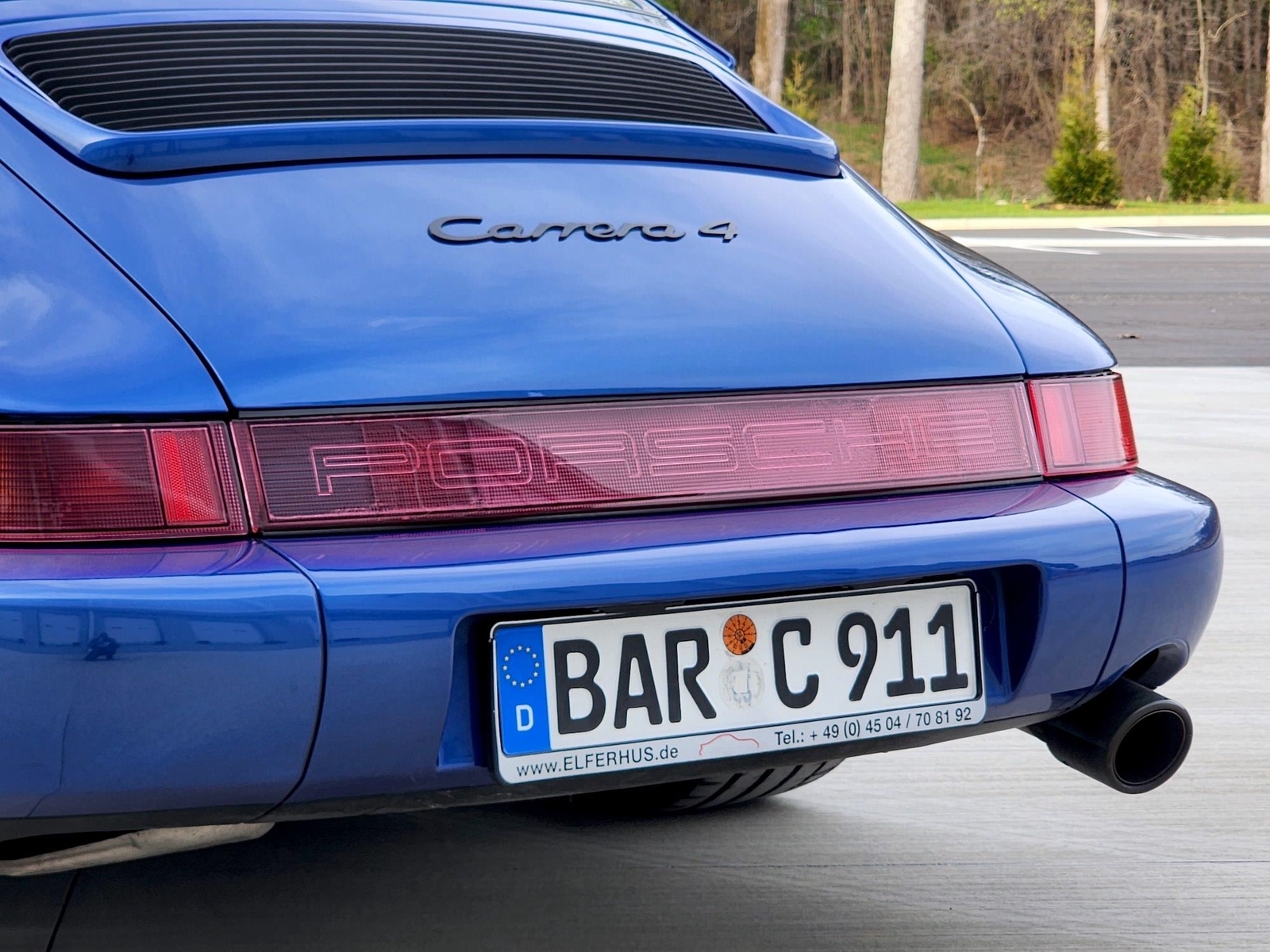 Porsche-911-1993-Coupe-36