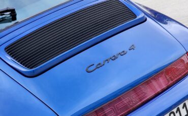 Porsche-911-1993-Coupe-37