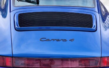 Porsche-911-1993-Coupe-38