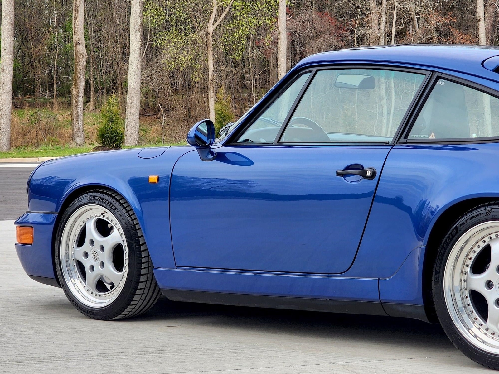 Porsche-911-1993-Coupe-9