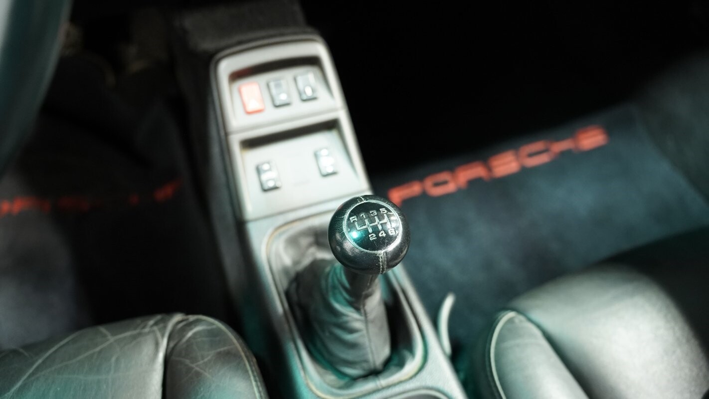 Porsche-911-1995-Convertible-34