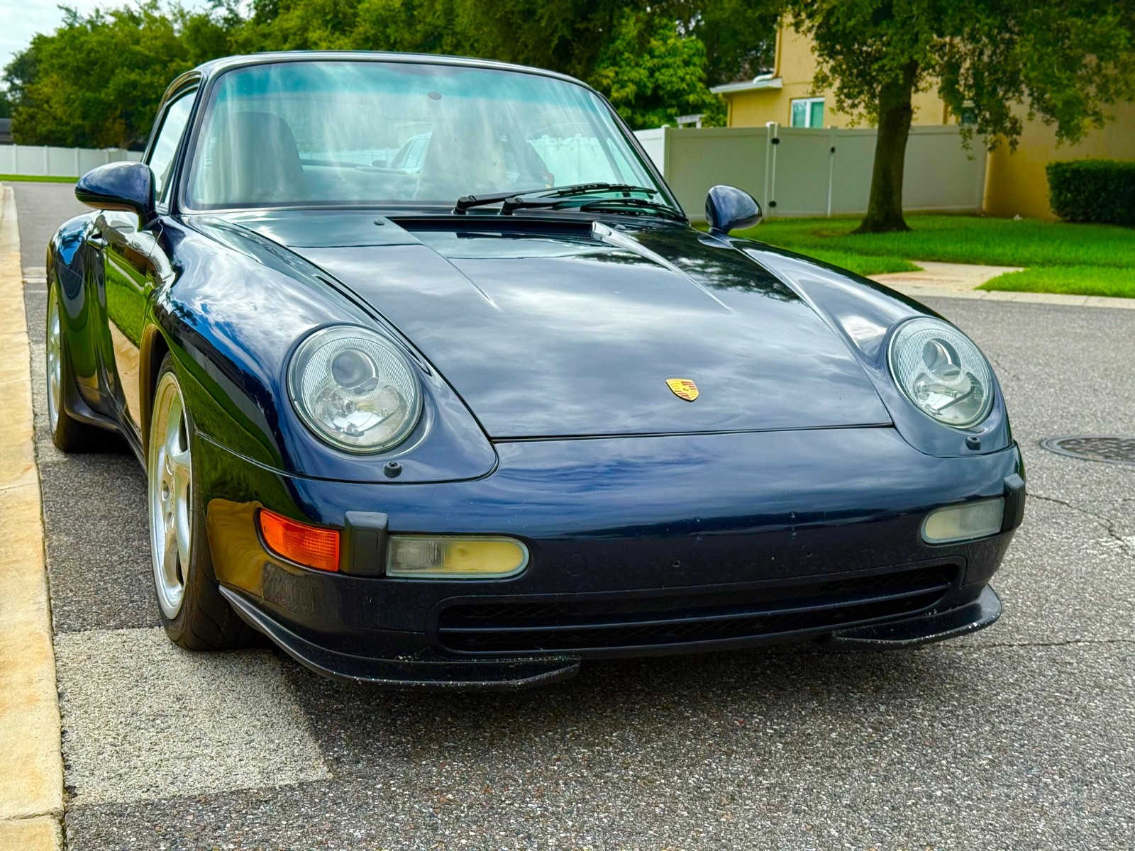 Porsche-911-1995-Coupe-13
