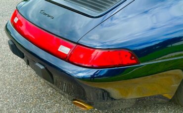 Porsche-911-1995-Coupe-18