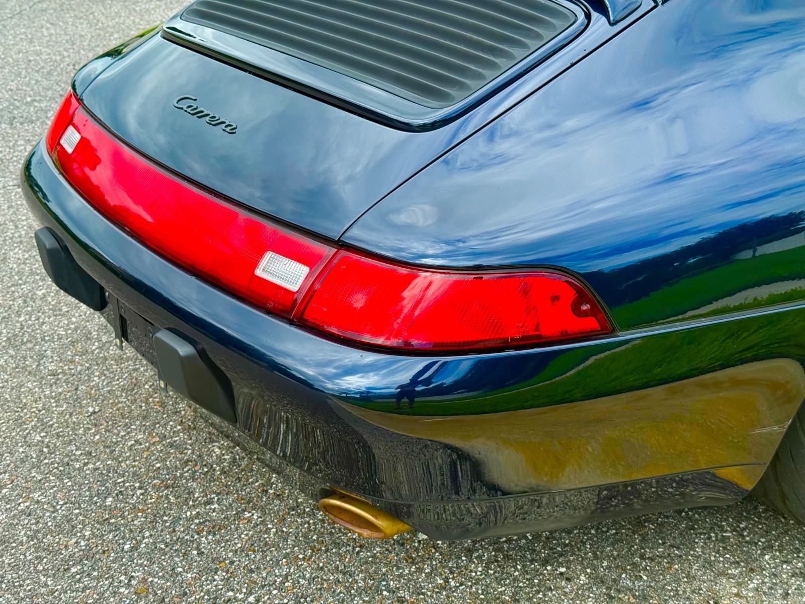 Porsche-911-1995-Coupe-18