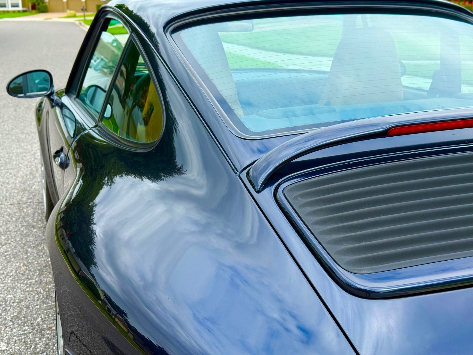 Porsche-911-1995-Coupe-20