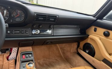 Porsche-911-1995-Coupe-30