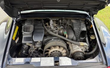 Porsche-911-1995-Coupe-35