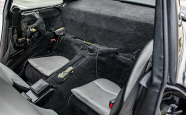 Porsche-911-1995-Coupe-36