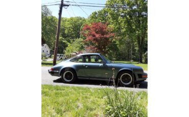 Porsche-911-carrera-1987-Venetian-Blue-Saddle-10