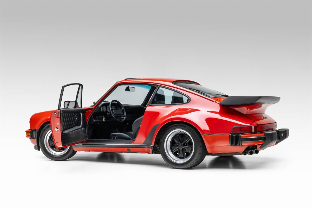 Porsche-911-turbo-1986-red-17
