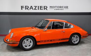Porsche-911T-Coupe-1970