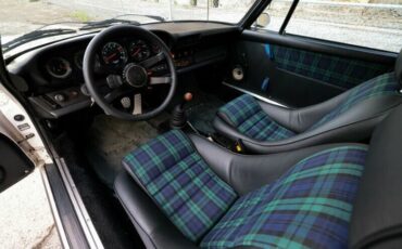 Porsche-911s-1977-White-Black-LeatherCloth-11