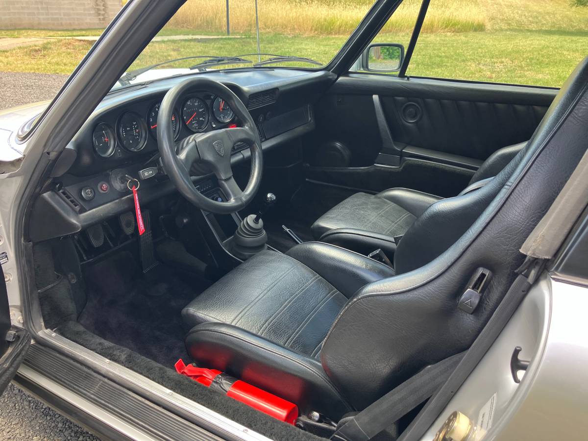 Porsche-911s-1977-silver-9