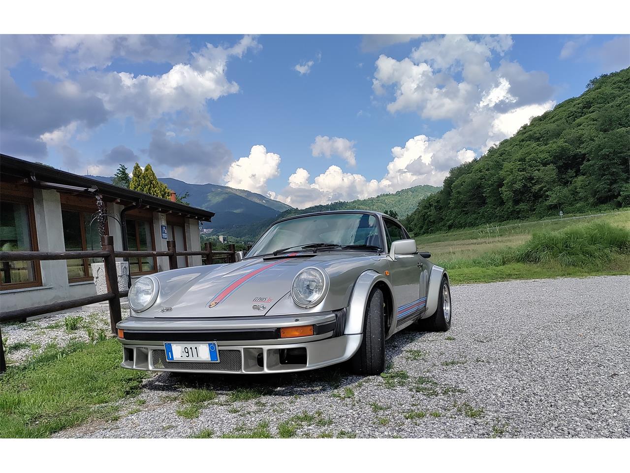 Porsche-911sc-1983-Zinnmetallik-Black-3
