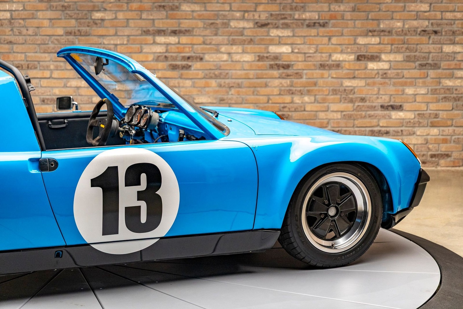 Porsche-914-1974-Coupe-13