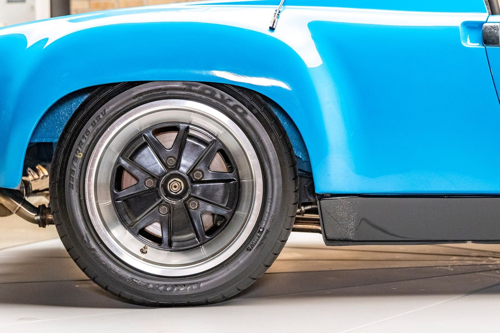 Porsche-914-1974-Coupe-16