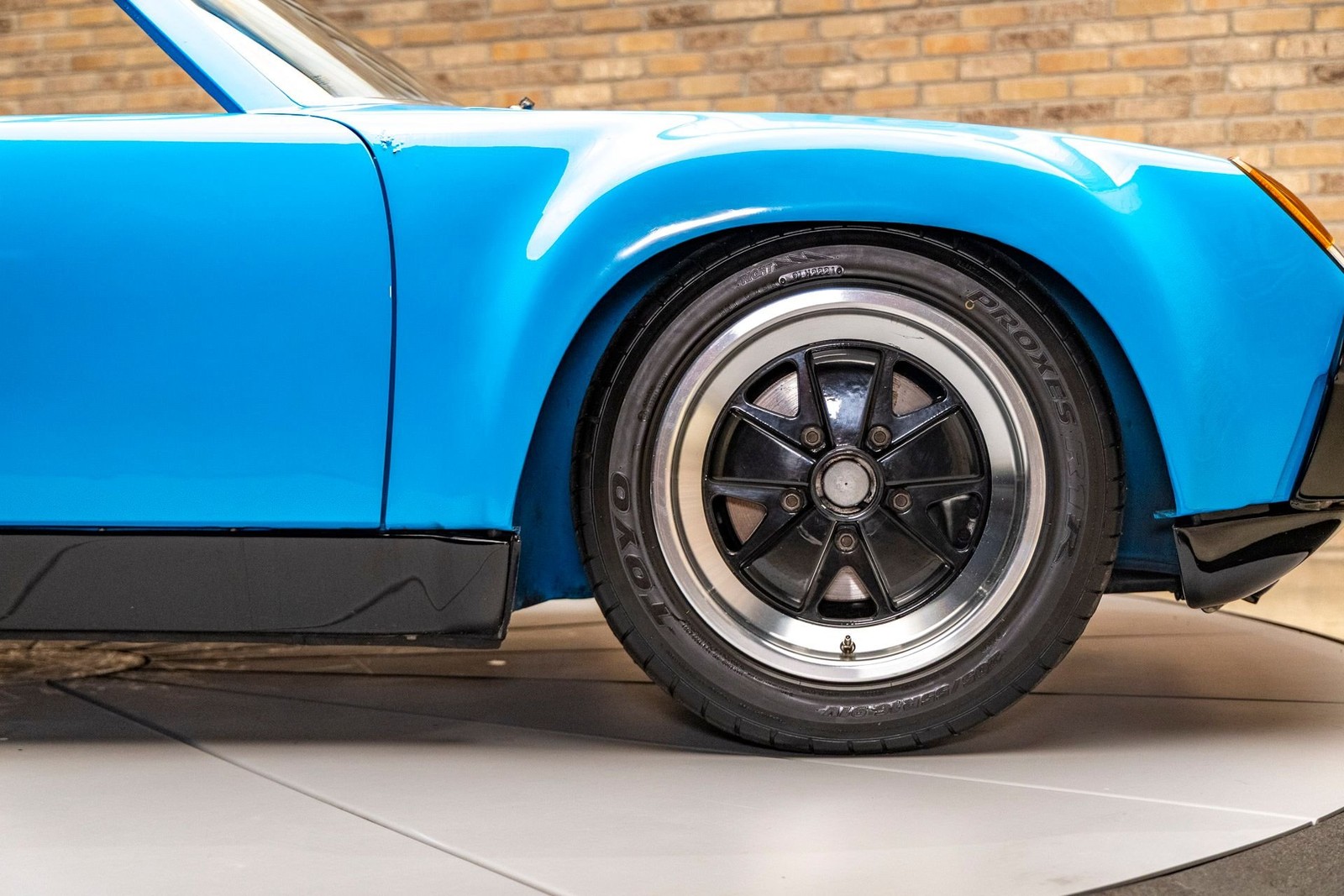 Porsche-914-1974-Coupe-17