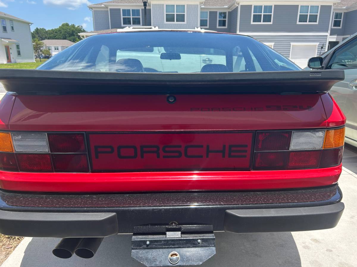 Porsche-924-1979-13