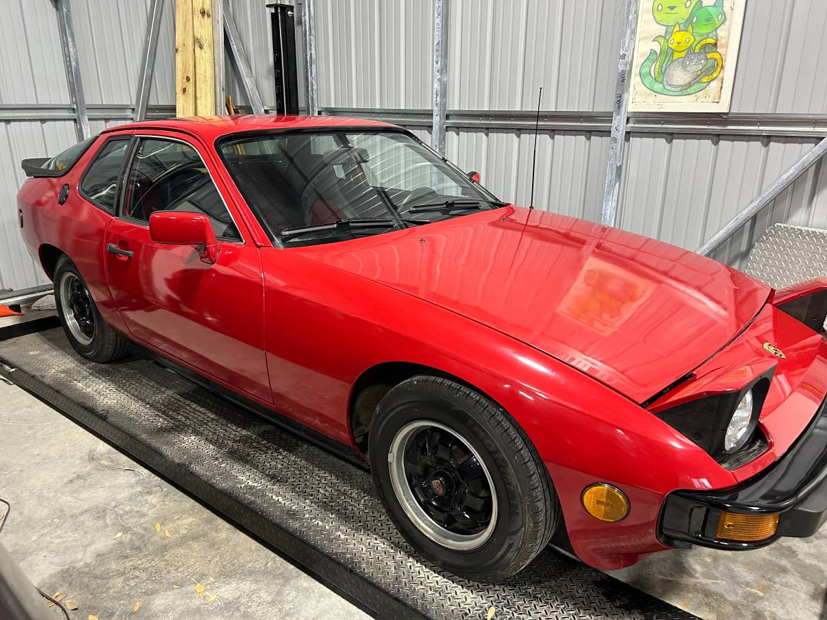 Porsche-924-1979-16