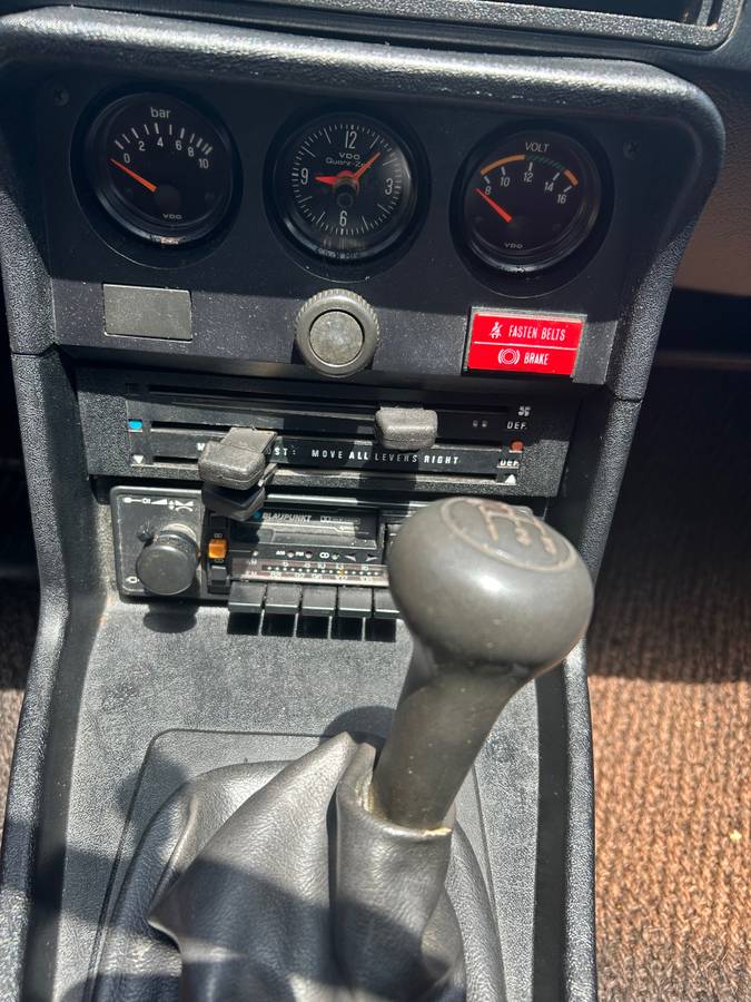 Porsche-924-1979-9
