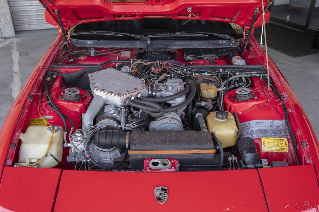 Porsche-924-1980-Coupe-14