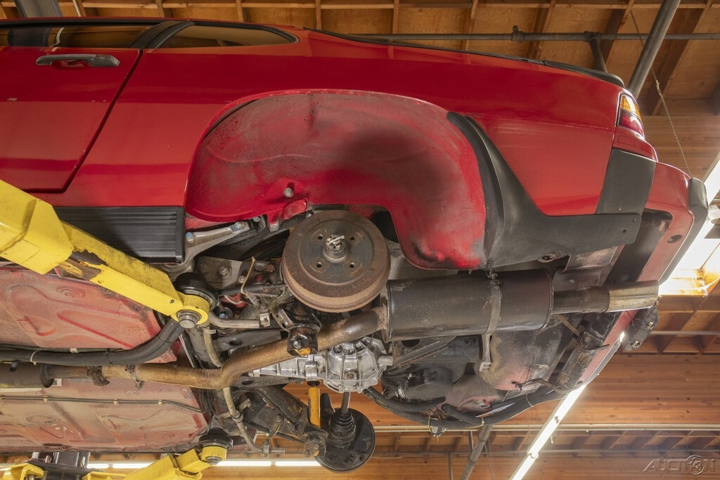 Porsche-924-1980-Coupe-21