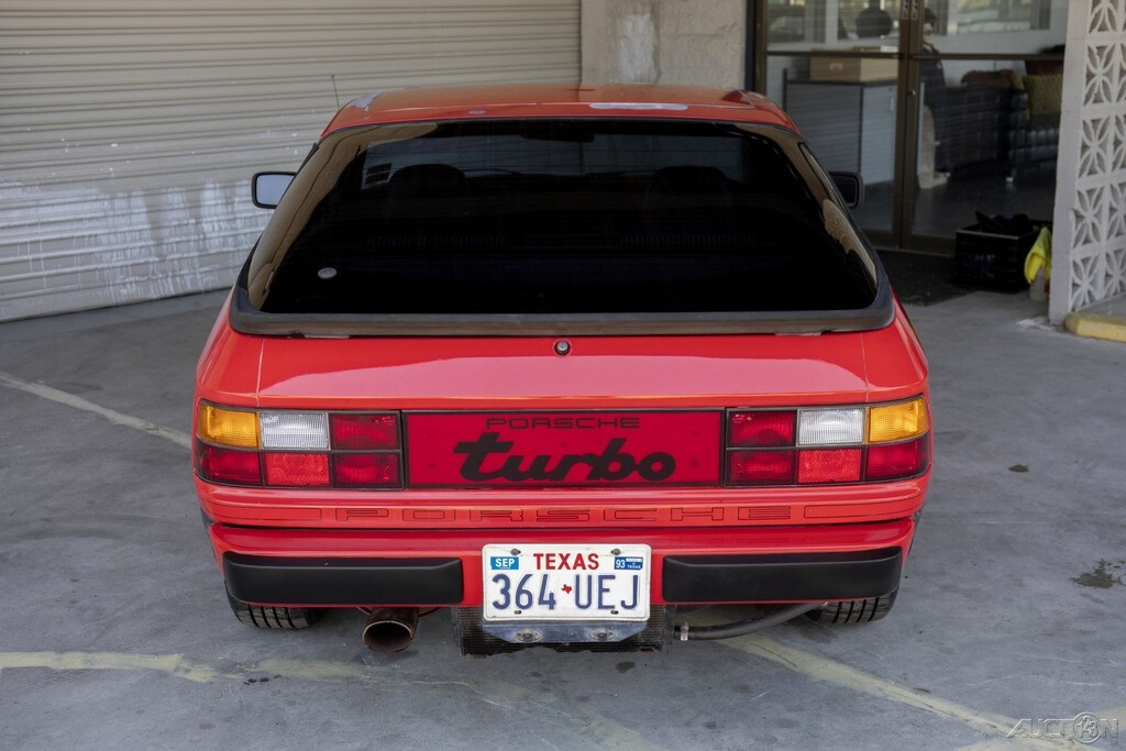 Porsche-924-1980-Coupe-3
