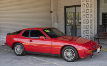 Porsche-924-1980-Coupe-6
