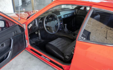 Porsche-924-1980-Coupe-8