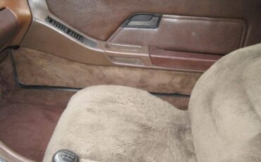 Porsche-928-1979-Red-21