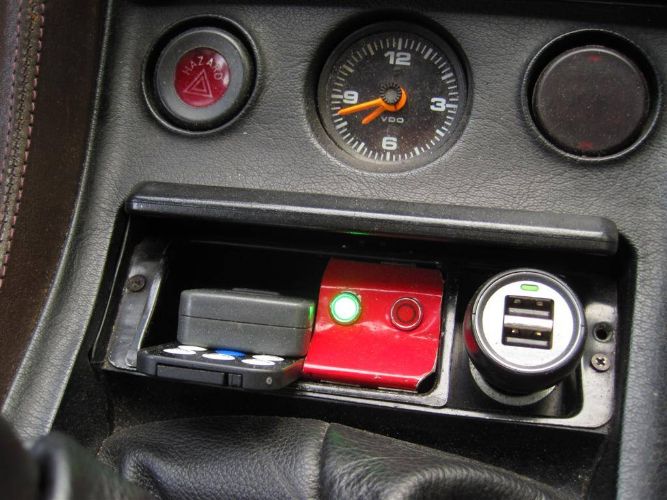 Porsche-928-1979-Red-5