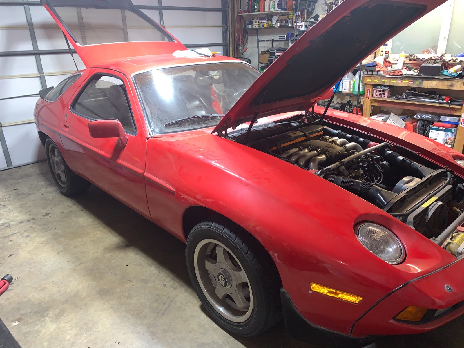 Porsche-928-1982-Coupe-1