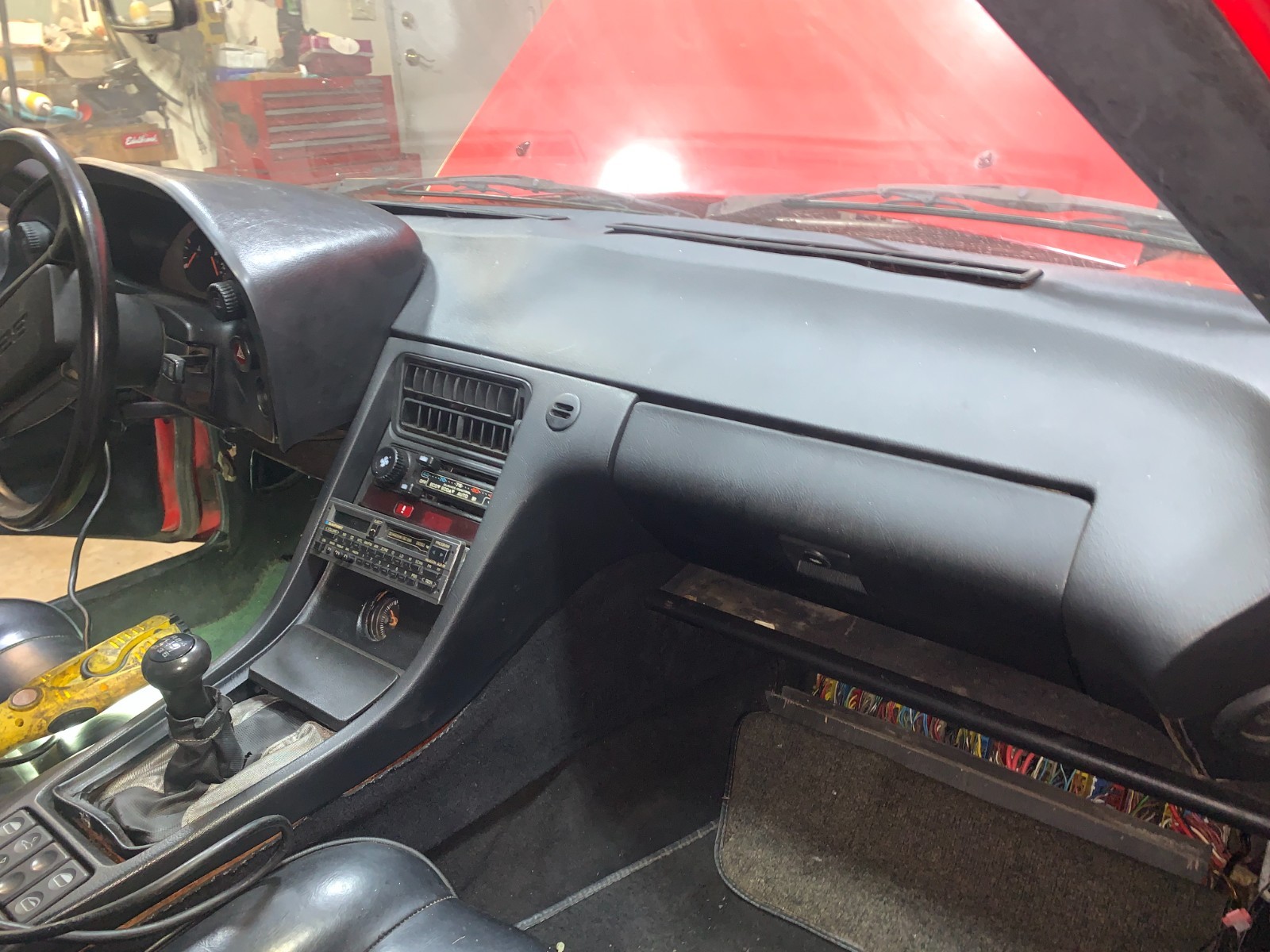 Porsche-928-1982-Coupe-15