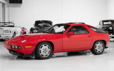 Porsche 928 1983