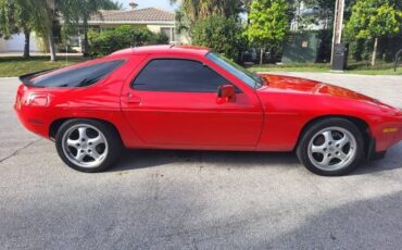Porsche-928-1984-Red-12