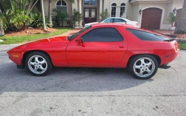 Porsche-928-1984-Red-3